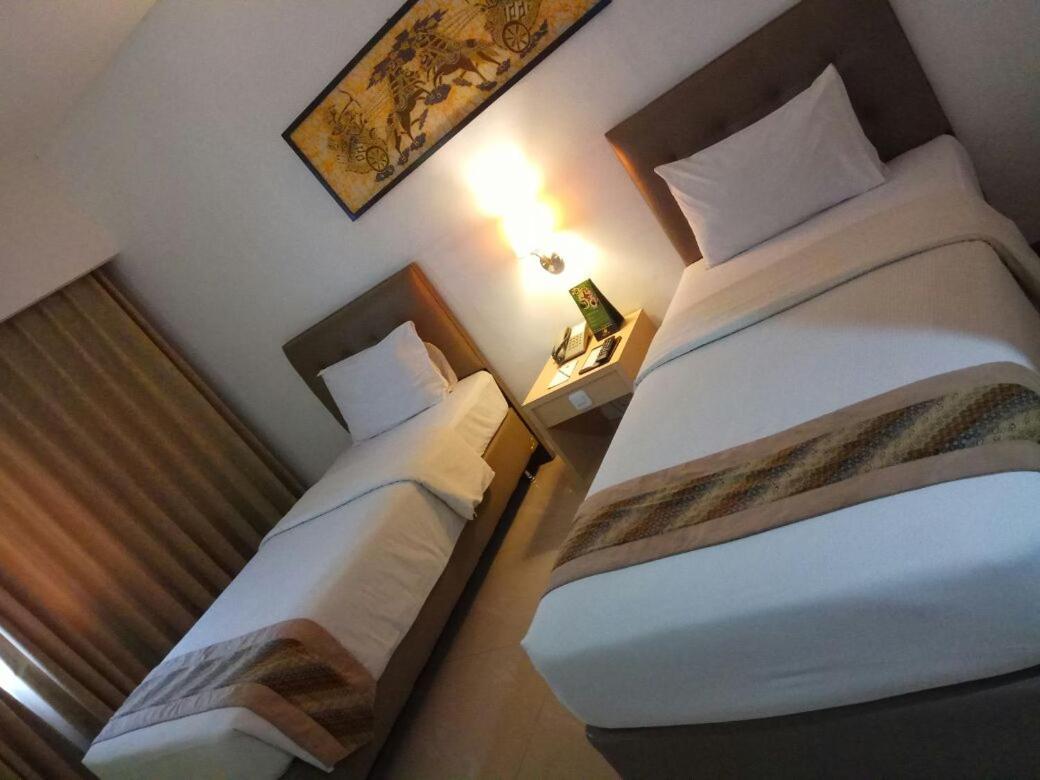 Hotel Arjuna Джокякарта Екстериор снимка