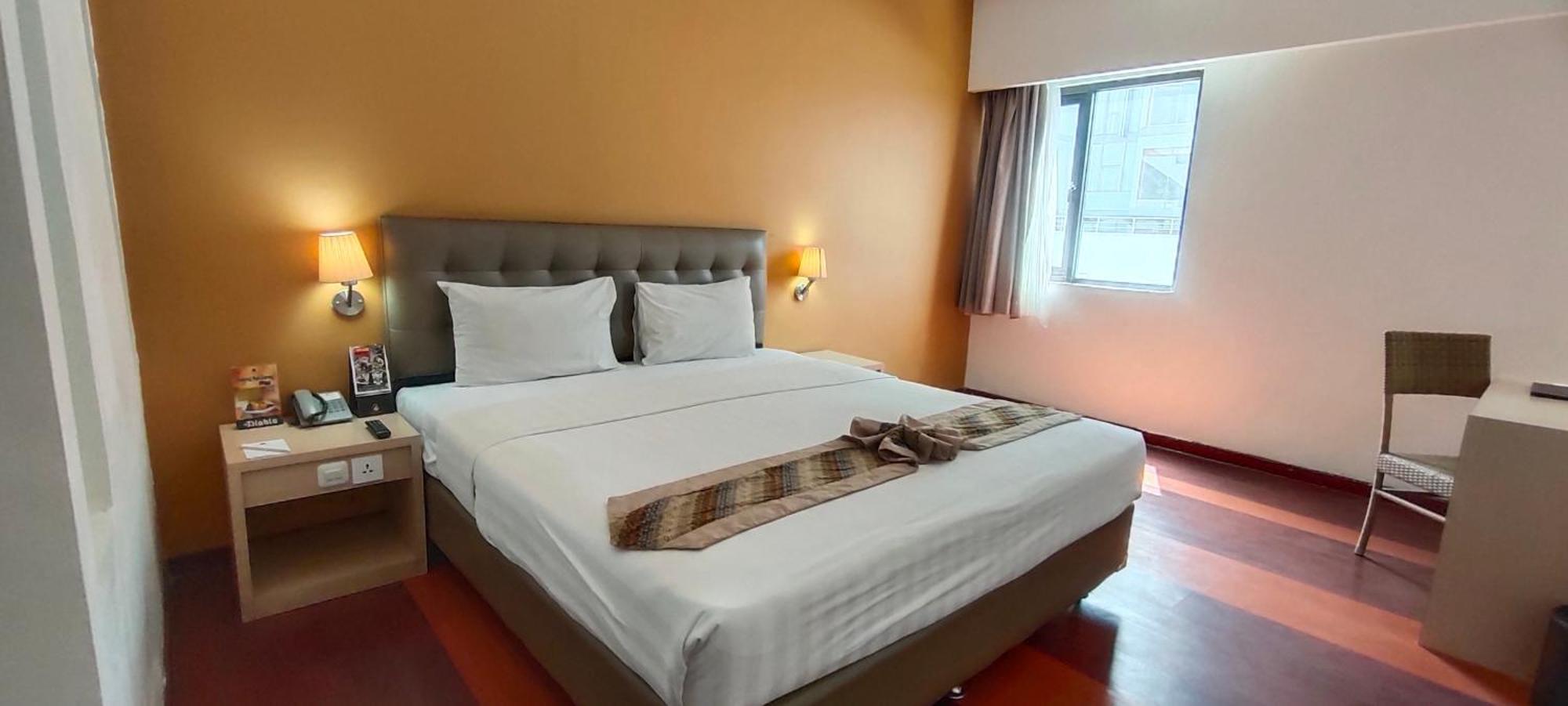 Hotel Arjuna Джокякарта Екстериор снимка