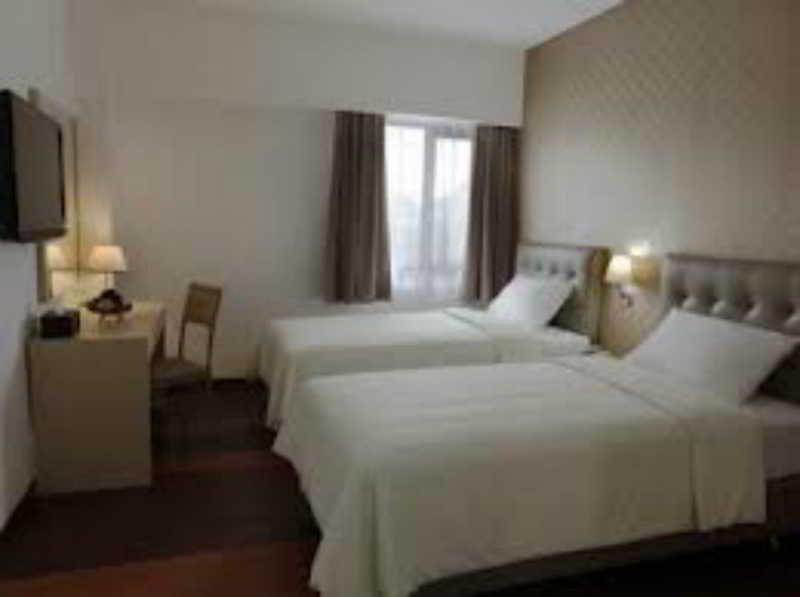 Hotel Arjuna Джокякарта Екстериор снимка