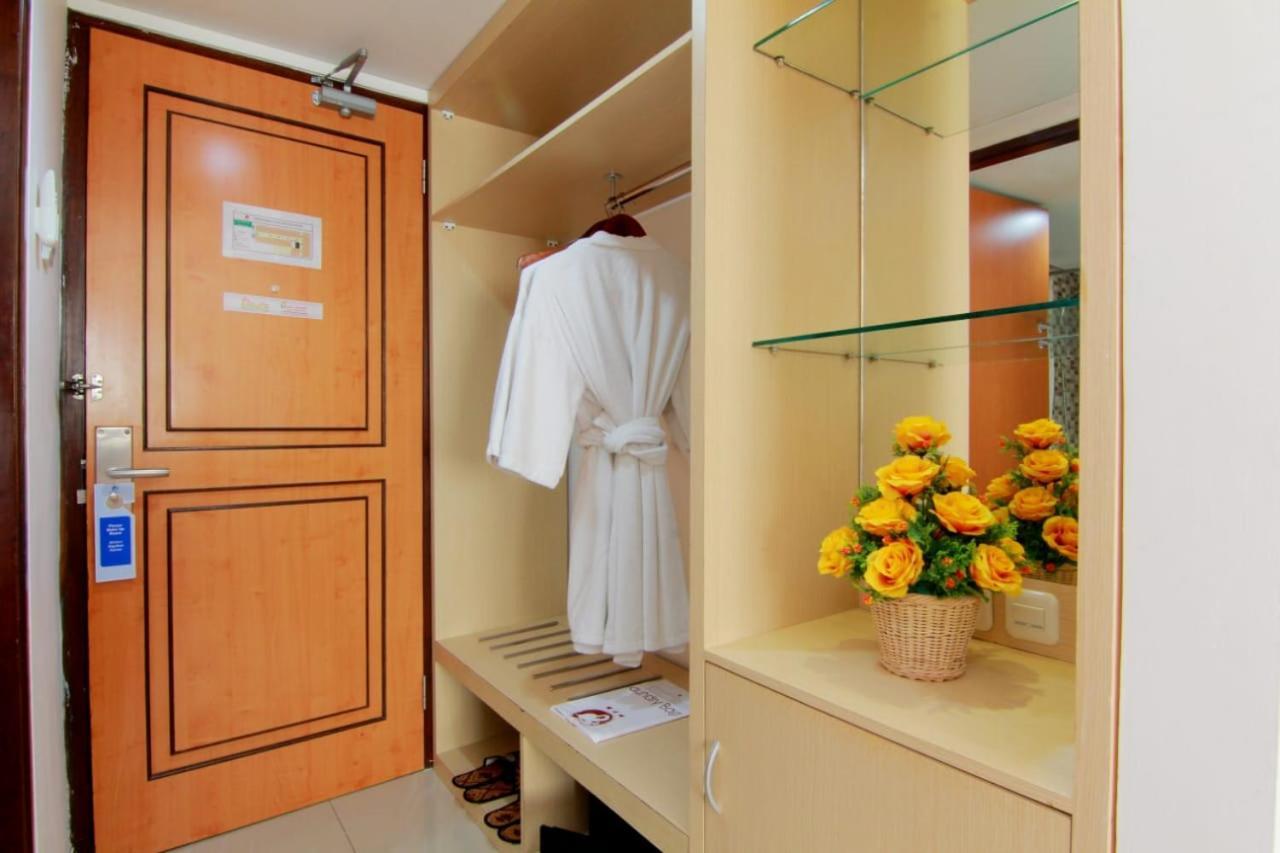 Hotel Arjuna Джокякарта Екстериор снимка